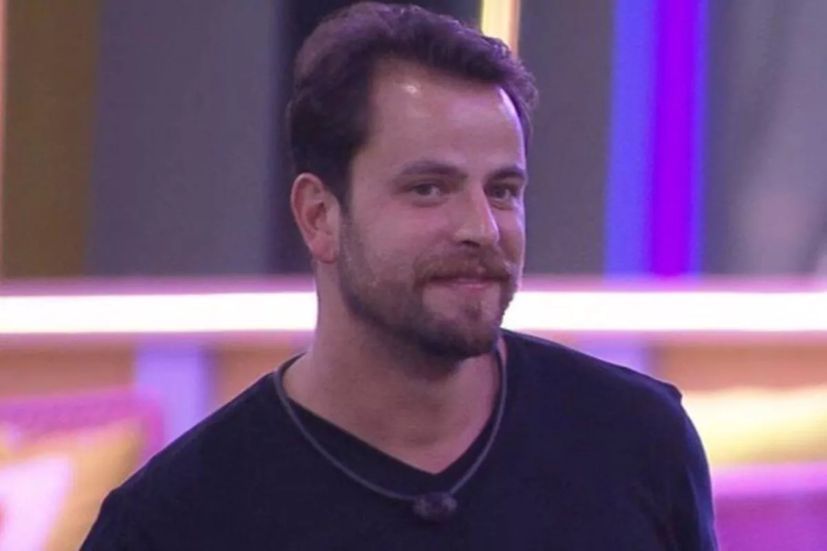 Qual a profissão de Gustavo do BBB 22