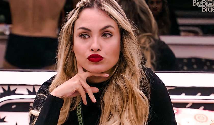 Com quem Sarah brigou no BBB21